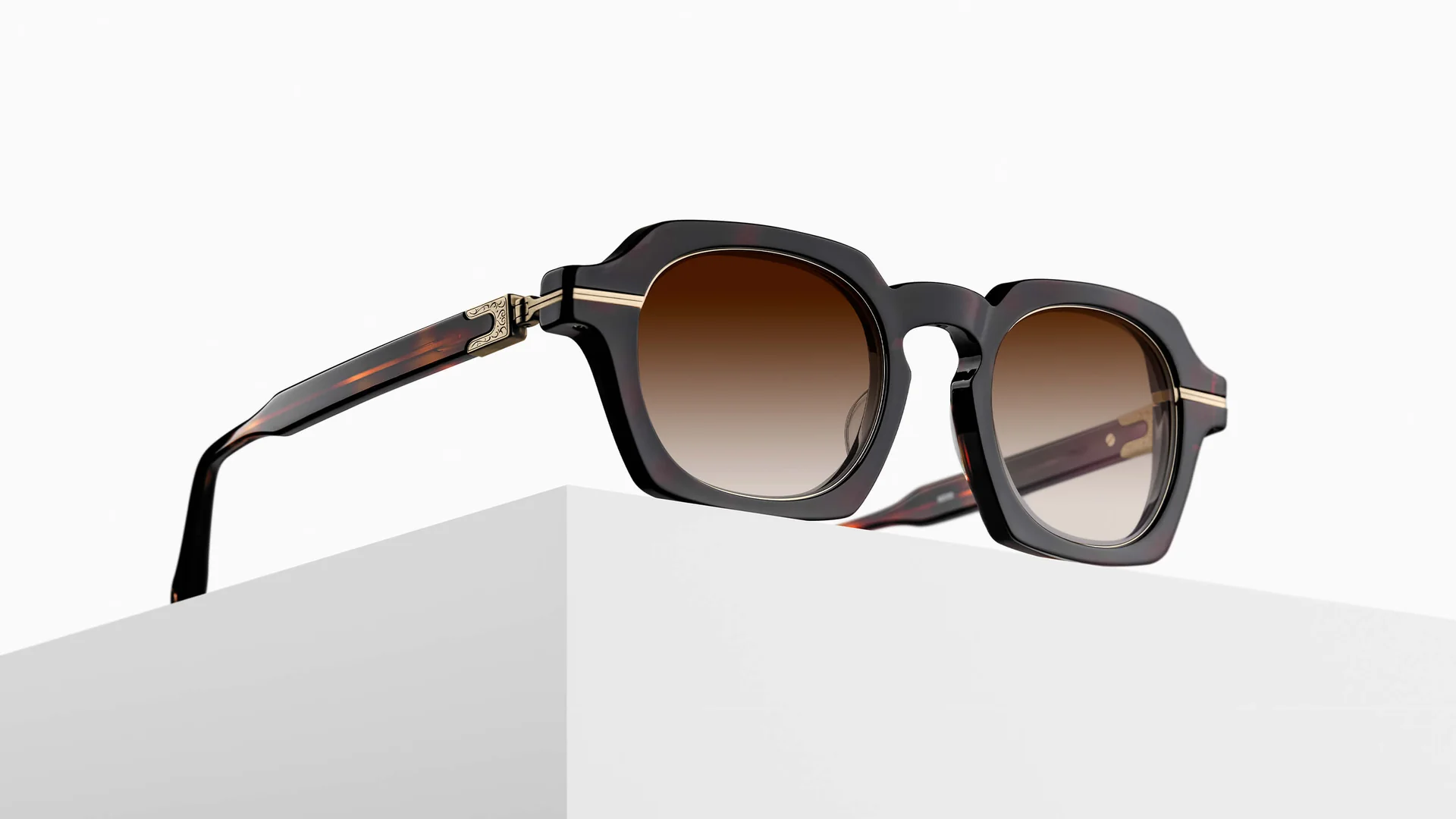 Matsuda M2055 — Dark Tortoise / Antique Gold, pedestal